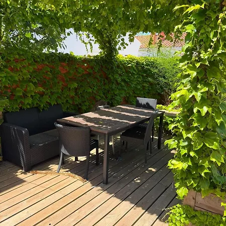 Maison 3 *